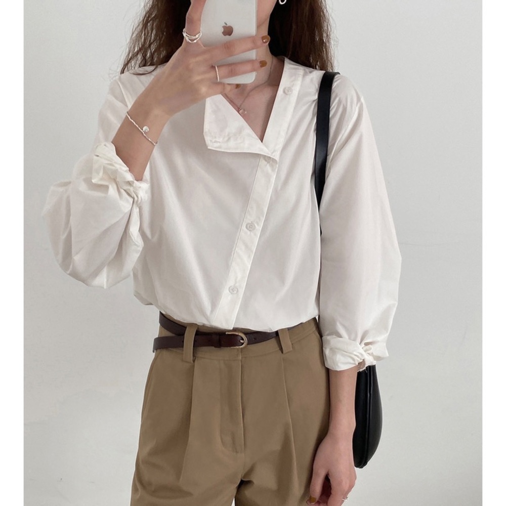 【JUSLIN】Unique Design: Asymmetrical Round Neck Diagonal Buttoned Shirt.